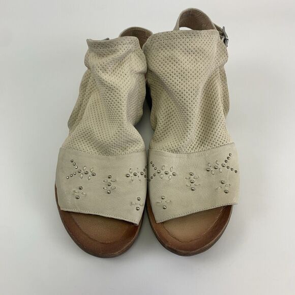 Miz Mooz Fifi Leather Ankle Strap Sandals Studs Gladiator Flat Cream 41 9.5 Wide - Picture 4 of 13